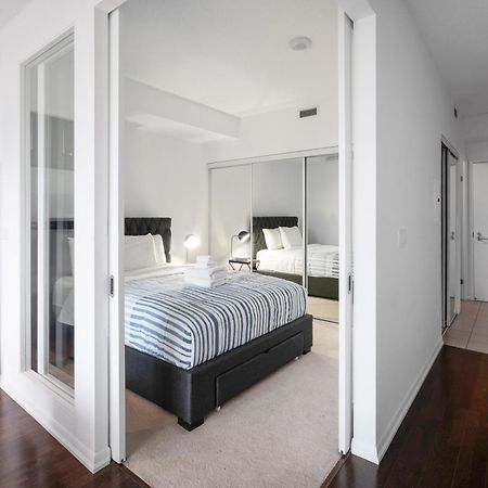 Downtown Toronto 1 Bdrm Condo With Parking And Views Εξωτερικό φωτογραφία